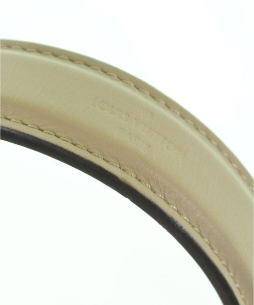 LOUIS VUITTON Shoulder bags