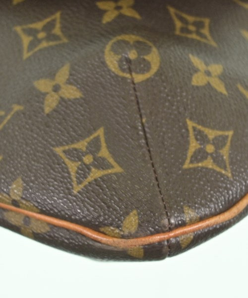 LOUIS VUITTON Shoulder bags