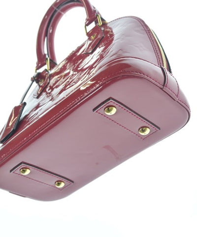 LOUIS VUITTON Shoulder bags