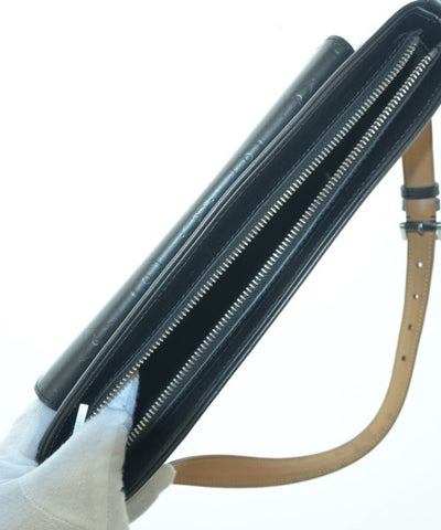 LOUIS VUITTON Shoulder bags