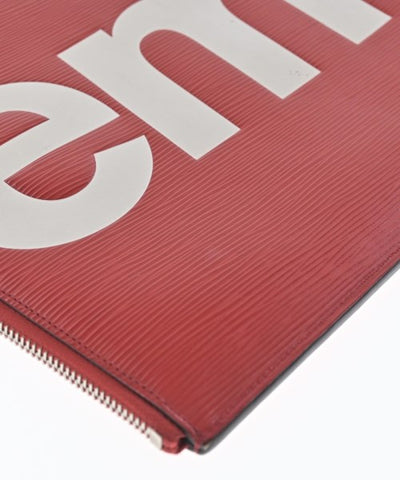 LOUIS VUITTON Clutches