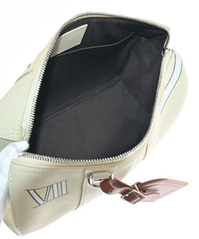 LOUIS VUITTON Shoulder bags