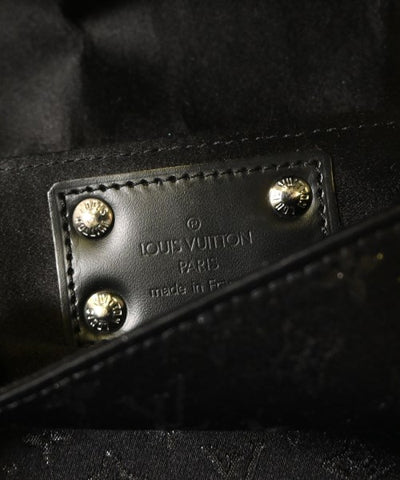 LOUIS VUITTON Shoulder bags