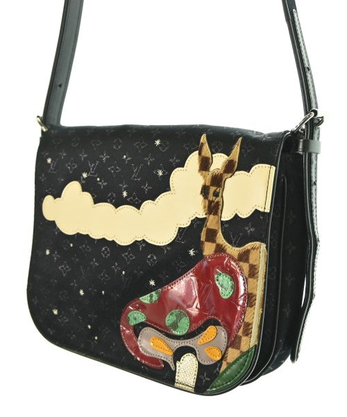 LOUIS VUITTON Shoulder bags