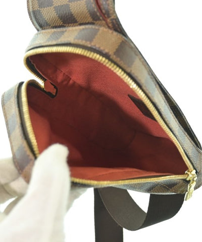 LOUIS VUITTON Shoulder bags