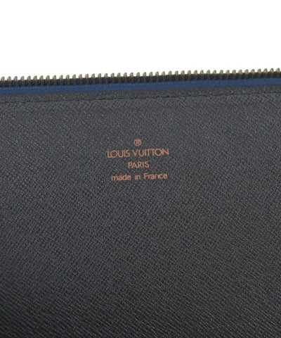 LOUIS VUITTON Clutches