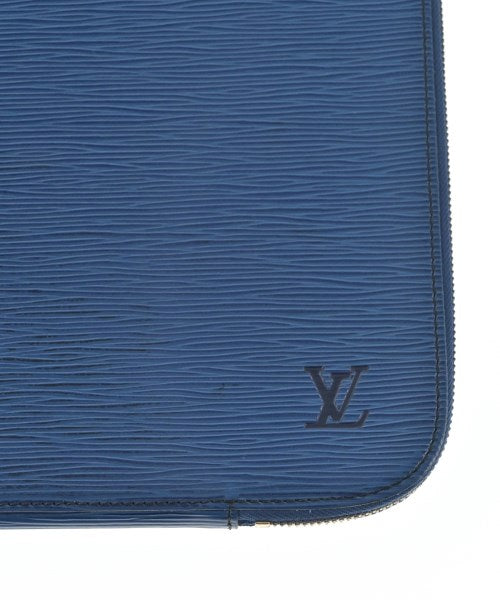 LOUIS VUITTON Clutches