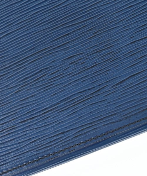 LOUIS VUITTON Clutches