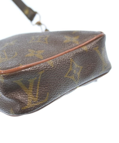 LOUIS VUITTON Shoulder bags