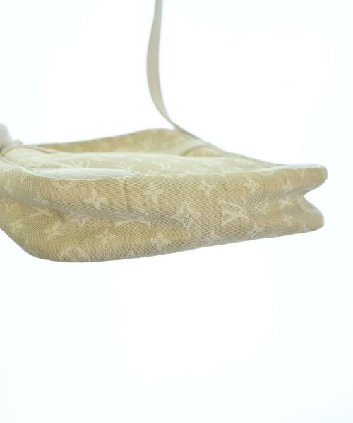 LOUIS VUITTON Shoulder bags