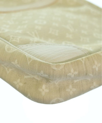 LOUIS VUITTON Shoulder bags