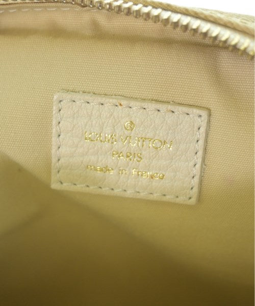 LOUIS VUITTON Shoulder bags