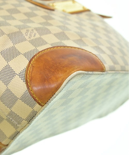 LOUIS VUITTON Shoulder bags