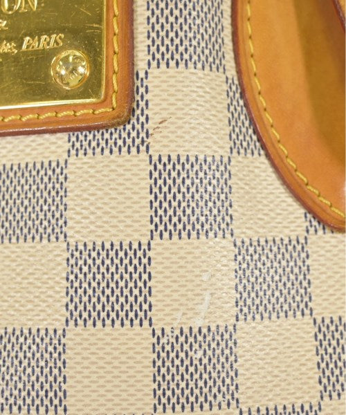 LOUIS VUITTON Shoulder bags