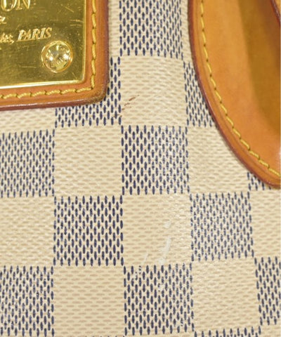 LOUIS VUITTON Shoulder bags