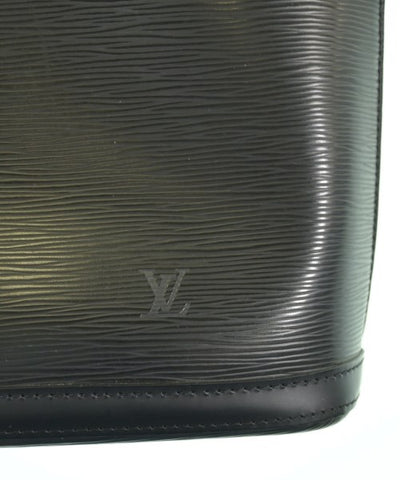 LOUIS VUITTON Shoulder bags