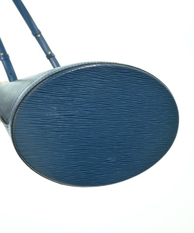 LOUIS VUITTON Shoulder bags