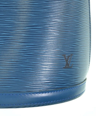 LOUIS VUITTON Shoulder bags