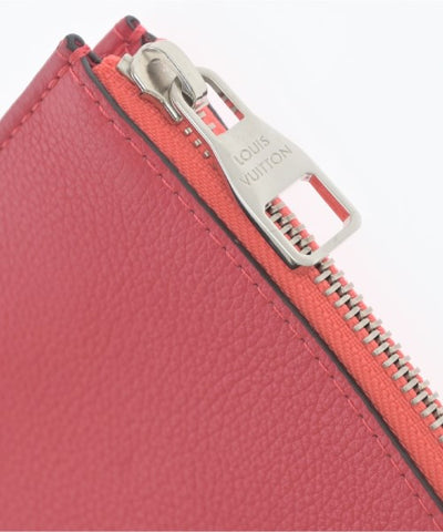 LOUIS VUITTON Clutches