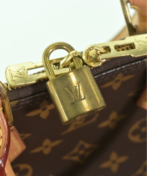 LOUIS VUITTON Shoulder bags
