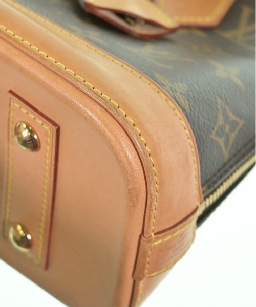 LOUIS VUITTON Shoulder bags