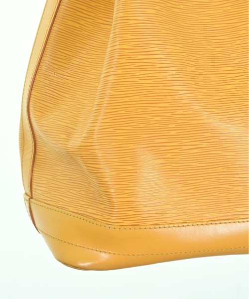 LOUIS VUITTON Shoulder bags