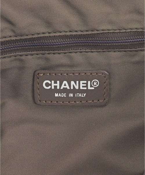 CHANEL Shoulder bags