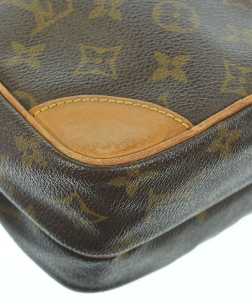 LOUIS VUITTON Shoulder bags