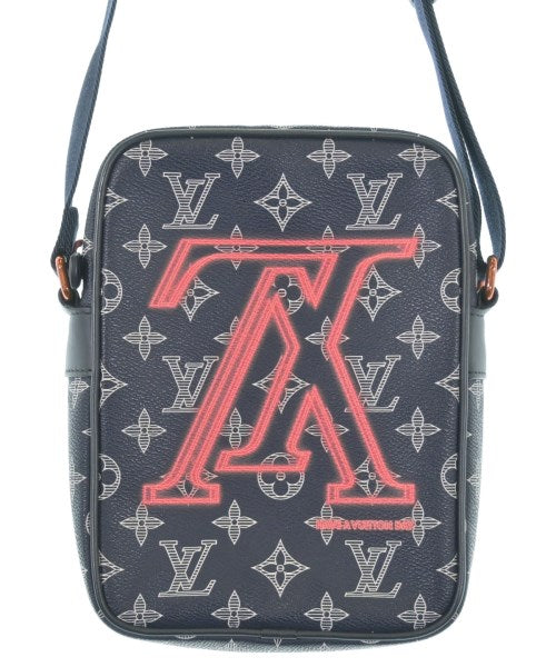 LOUIS VUITTON Shoulder bags