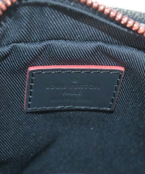 LOUIS VUITTON Shoulder bags