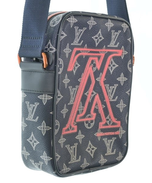 LOUIS VUITTON Shoulder bags