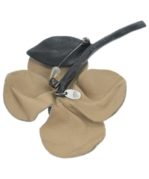 FOXEY Brooches/Corsages