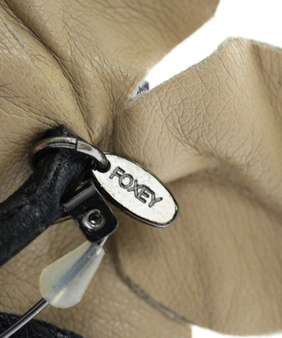 FOXEY Brooches/Corsages