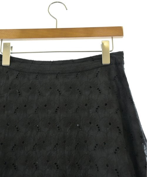 PAUL STUART Knee length skirts