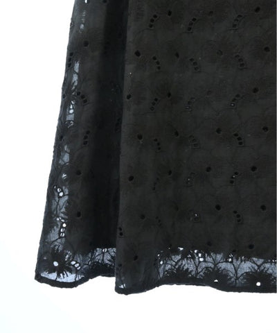 PAUL STUART Knee length skirts