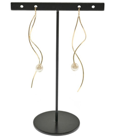 TASAKI Pierces