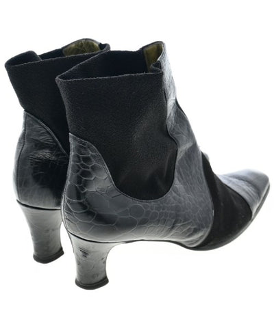 Guy Laroche Boots