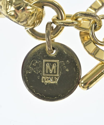 1AR Necklaces