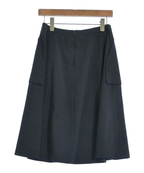 Dress Apt. Knee length skirts