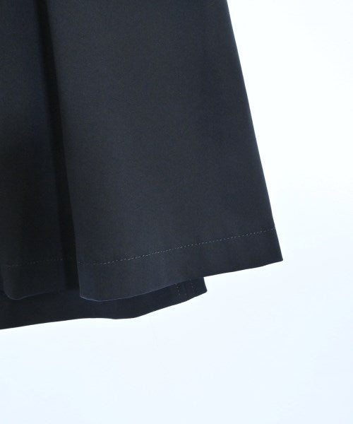 Dress Apt. Knee length skirts