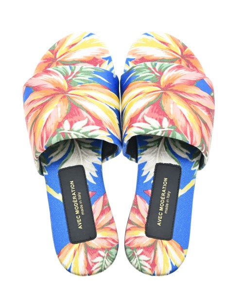 AVEC MODERATION Sandals