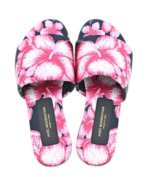 AVEC MODERATION Sandals