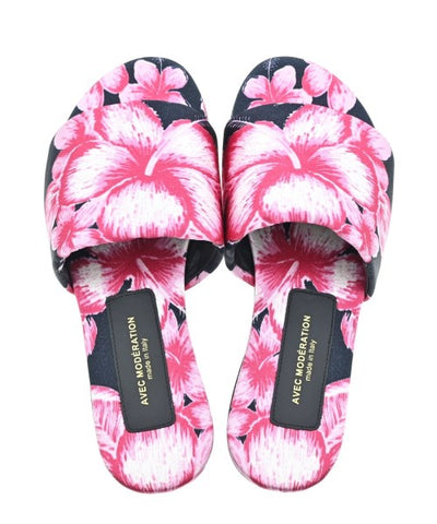 AVEC MODERATION Sandals