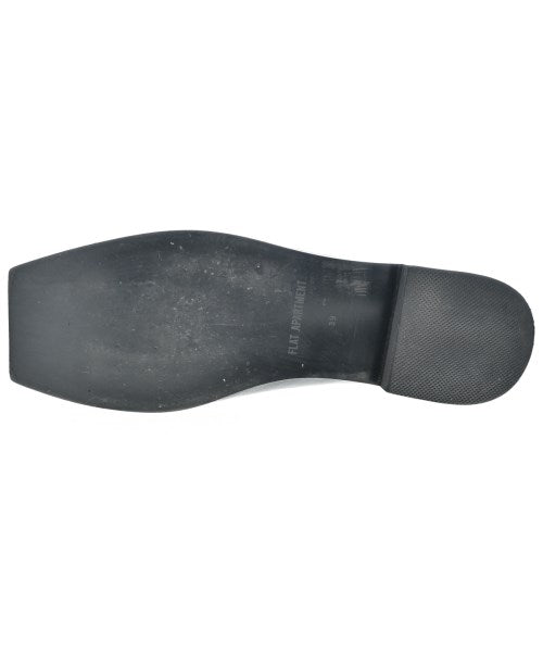 FLAT APARTMENT Sandals