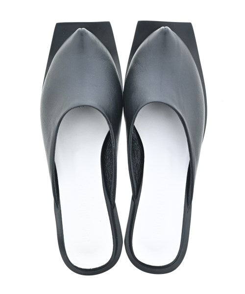 FLAT APARTMENT Sandals