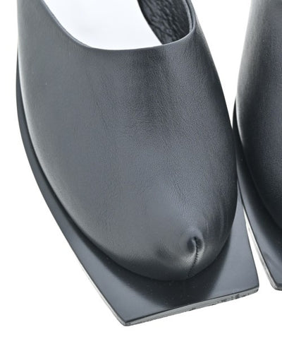 FLAT APARTMENT Sandals