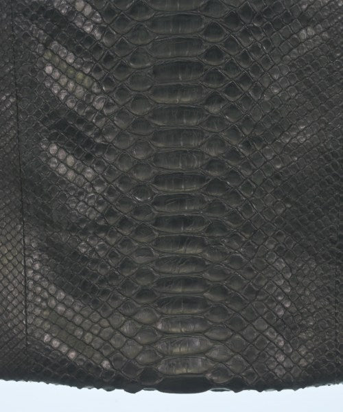 Laura B Shoulder bags