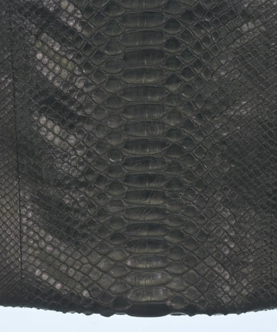 Laura B Shoulder bags