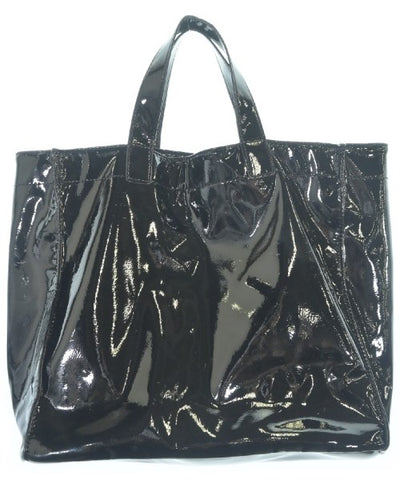 UN BILLION Totes