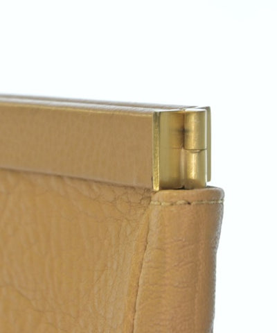 OTILIA FLONTA Clutches